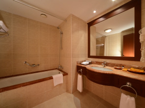 Отель LOTTE City Tashkent Palace