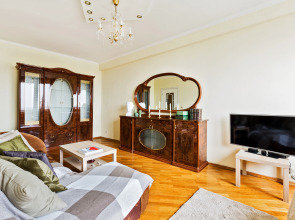 Great view on Kremlin 2 rooms apartment 23 floor