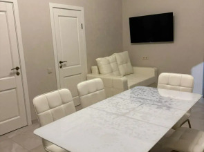 Отель Амаро