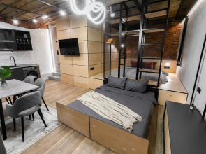 Просторная студия в историческом центре СПб