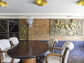 Отель Jaranya Hotel