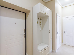 Квартира Двухкомнатная в Истoричeскoм Цeнтpе Гopода с Парковкой