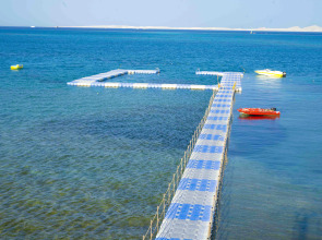 Ivy Cyrene Island Aqua Park Resort