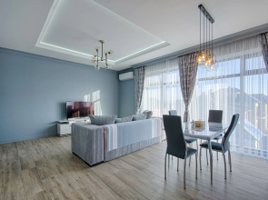 Dvuhkomnatnye s Balkonom Spa House Apartments