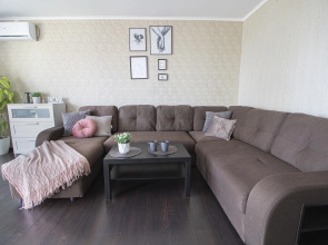 Апартаменты Двухкомнатная квартира на набережной