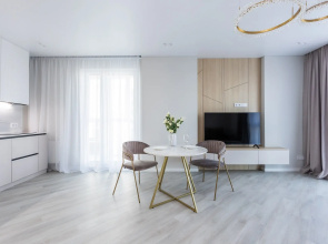 Na Prospekte Dzerzhinskogo Apartments