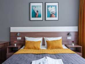 Квартира Демократ на Невском 130