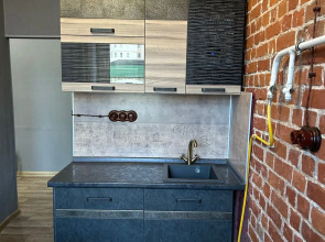 Квартира Уютный Лофт с балконом на главной улице Столицы Закатов