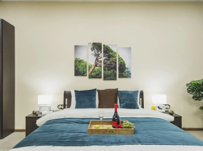 Квартира GM Apartments Стильная Трехкомнатная в центре рядом с МХАТ