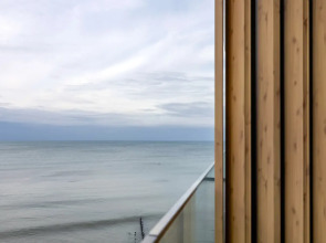 Апартаменты с боковым видом на море