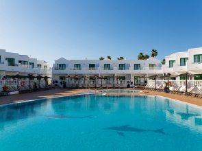 Las Adelfas Apartments