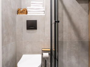 Апартаменты ДВА ГОРОДА - Салют