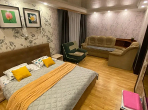 Severniy Drive 18 Apartments