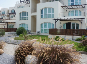 Aphrodite Beachfront Village Apartments