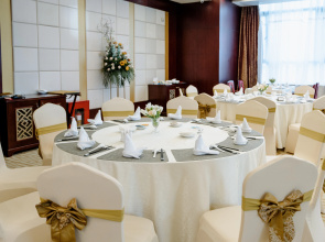 Отель Beijing Palace Soluxe Astana