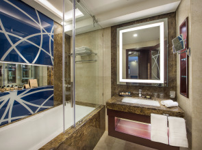 Отель Gulf Court Business Bay