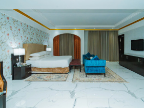 Mangrove Hotel