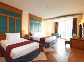 Отель Long Beach Garden Hotel & Pavilions