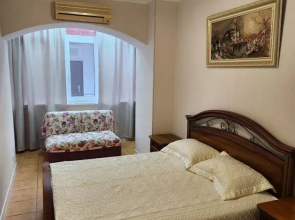 Lyuks 2 Flat