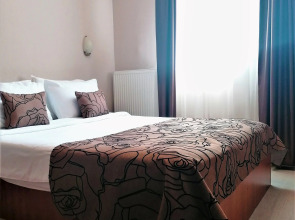 Отель Belgrade City