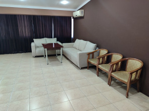 Отель Grand Avenue