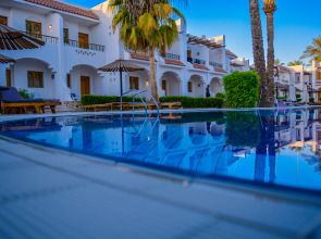 Курортный Отель Dive Inn