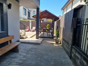 Гостевой Дом с Бассейном