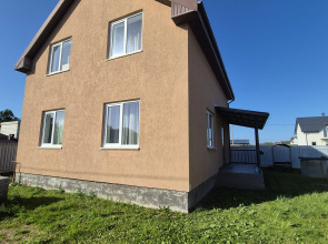 Semeynaya Dacha Na Poberezhye Baltiyskogo Morya Private House
