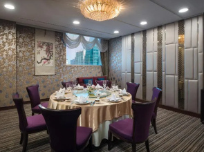 Отель The Berkeley Hotel Pratunam