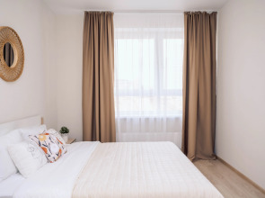 Трехкомнатная Просторная Квартира на 6 гостей у ТЦ Планета и Аквапарка