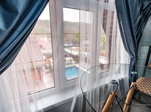 Господин Постоялец