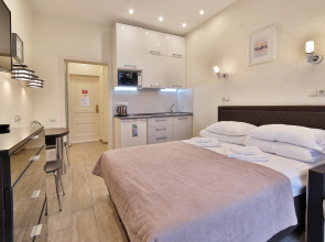 Апартаменты ApartAmore Покровский Парк улучшенный с Видом на Парк