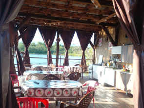 U Ozera Naala Guest House