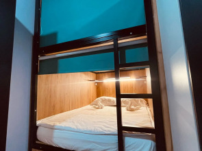 Хостел Moon Sky 24/7