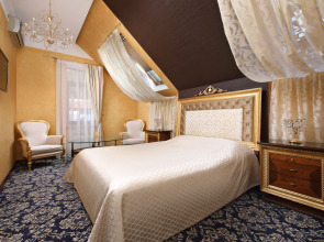 Домбай Пэлас