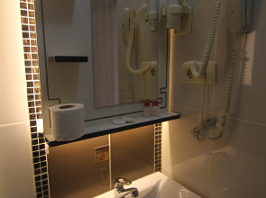 Отель Grand Liza