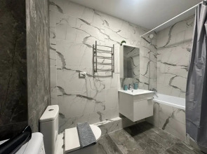 Апартаменты Уютная студия в экологичном районе города