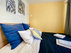 Arctic House Yellow в центре города