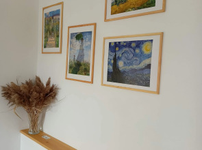 Квартира Двухкомнатная Студия в Тихом Центре Левого Берега