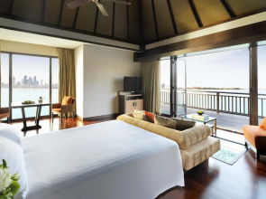 Курортный отель Anantara The Palm Dubai Resort