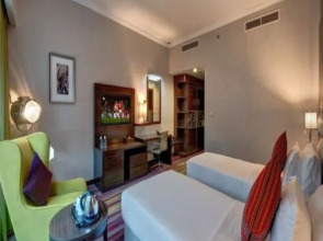 Отель Vintage Grand