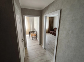 Апартаменты Золотой Шар на 70 лет Октября 5