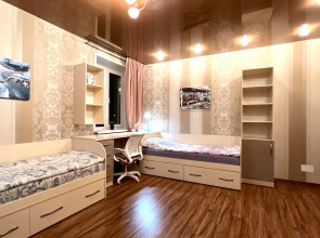 Квартира 3-комнатная Видовая Yarapartments на Набережной