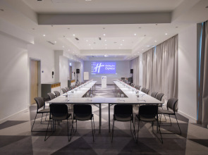 Holiday Inn Express - Yerevan by IHG