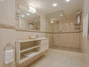 Отель Полонез