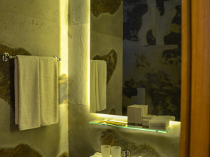 Отель Shirvanshah