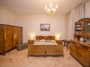 Апартаменты St. Isaak's 4 bedroom & 3 bathroom