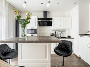 Квартира Antic на Кременчугской Satin Home