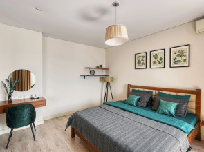 Апартаменты 36. Самый центр. Вид на город и горы. Идеально для командированных и туристов.