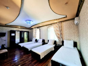 Отель Shahram Plus